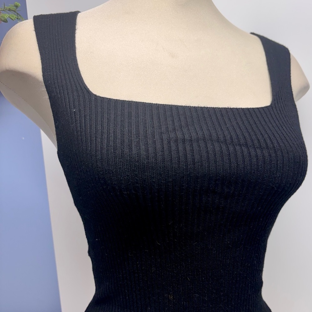 Abercrombie & Fitch Black Ribbed Tank Top - Picture 2 of 3